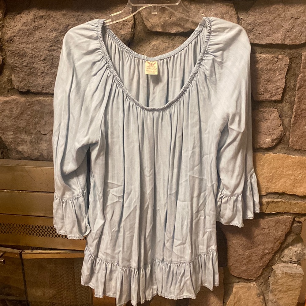 Faded Glory Women's Light Blue Blouse. Size 2X.